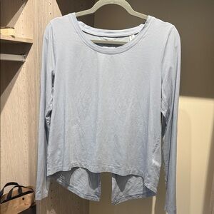 Athleta Light Blue Long Sleeve Keyhole Top